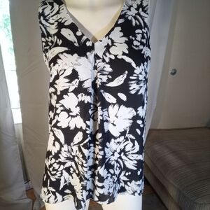 Willi Smith Monochrome Floral Top